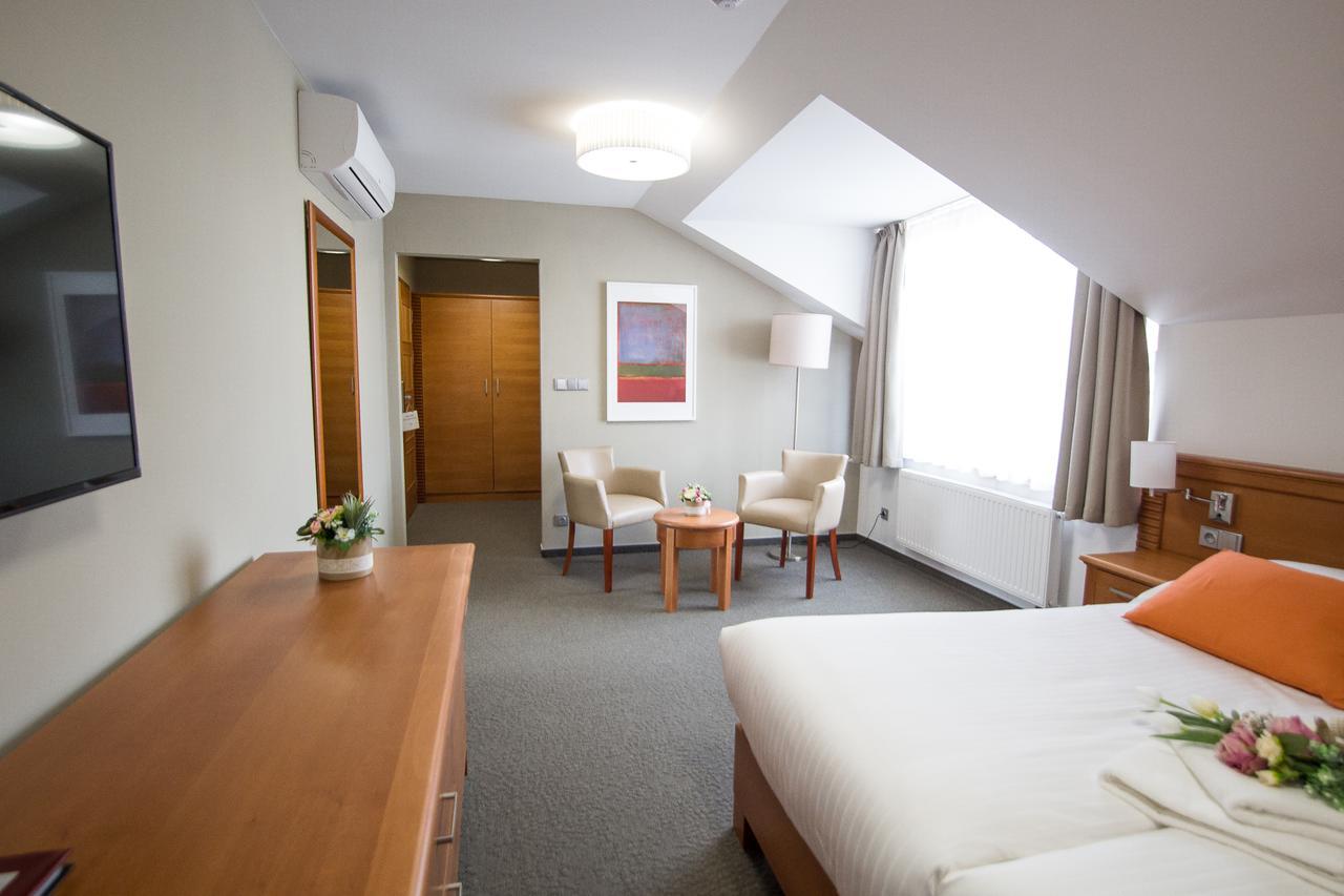 Pod Vezi Hotel 3*