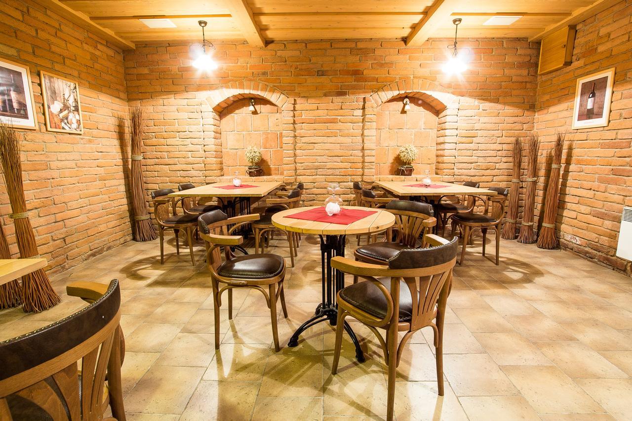 Pod Vezi Hotel 3*