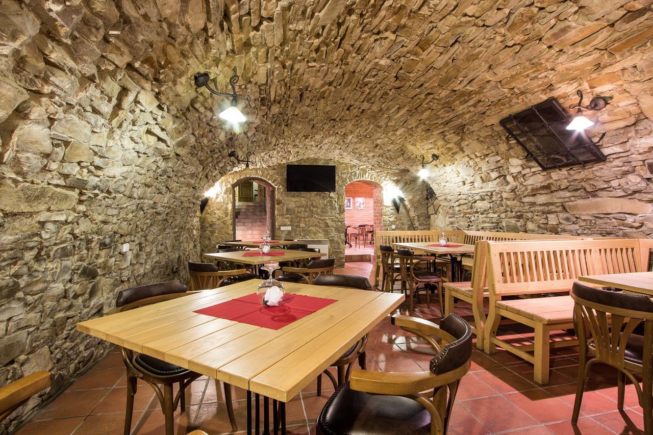 Hotel Pod Vezi 3*